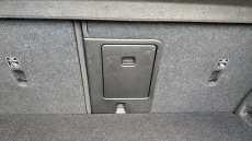 Volvo Xc40 2.0 T4 Momentum Pro 5dr AWD Geartronic Petrol Estate